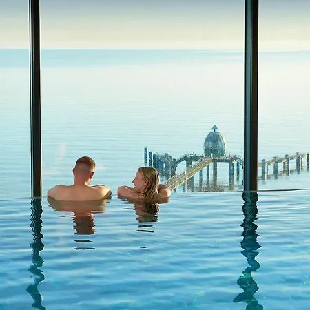 First Diamond Apartman