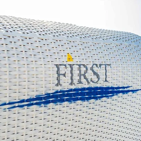 First Diamond Apartman