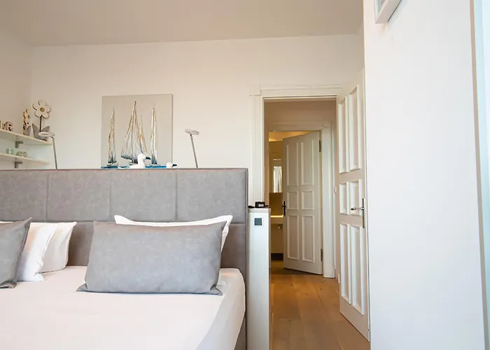 First Diamond Sellin (Rugen)